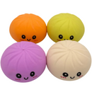 Squishy Dumpling Anti-Stress-Spielzeug, Slow Rising, weiches sensorisches Fidget-Spielzeug mit lächelndem Gesicht, 8,5 cm, zufälliges Modell und zufällige Farbe
